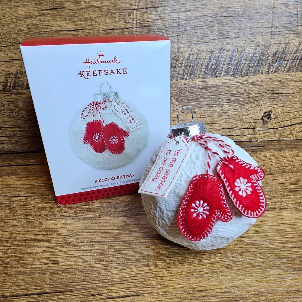 Hallmark Keepsake Cozy Christmas Ball mittens 2013